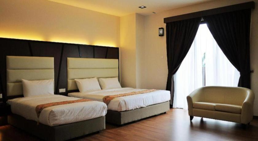 Hotel Grand Baron Taiping Exterior photo