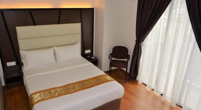 Hotel Grand Baron Taiping Exterior photo